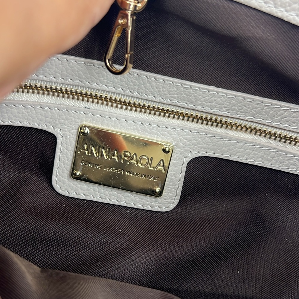 Anna Paola Made In Italy Leather Clutch Crossbody With Side Suede Panels - Picture 5 of 10